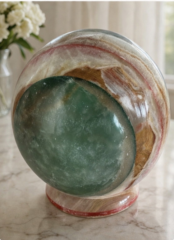 Image 1 of Sculptural Onyx Marble Sphere Lamp – Warm Ambient Light – Italian Modernist Style 