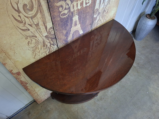 Image 1 of Table d'appoint demi-lune en acajou ancien, console murale, dimensions 90x50cm et 71cm de hauteur.