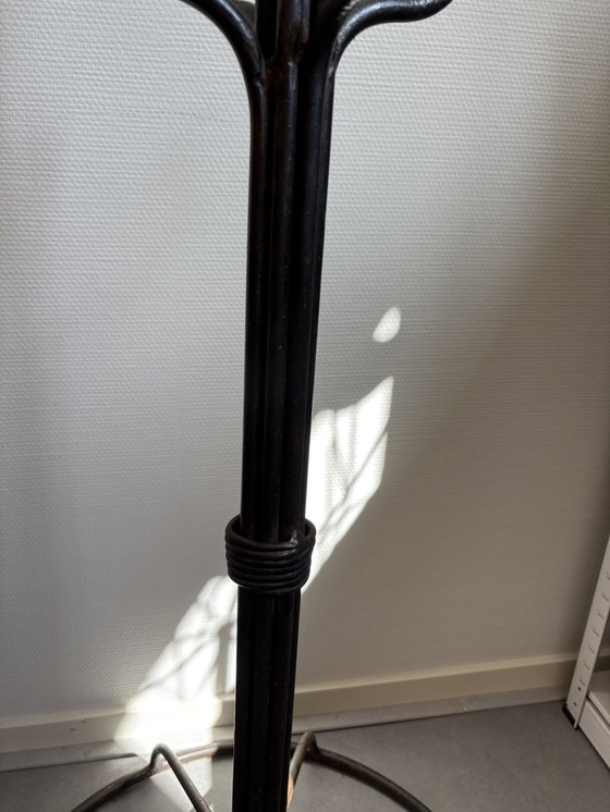 Image 1 of Appendiabiti vintage in piedi in castiglione fatto a mano h1.90