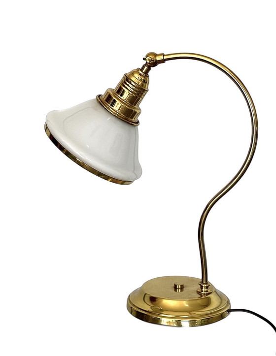 Image 1 of Lampada da tavolo curva design vintage in ottone anni &#39;80