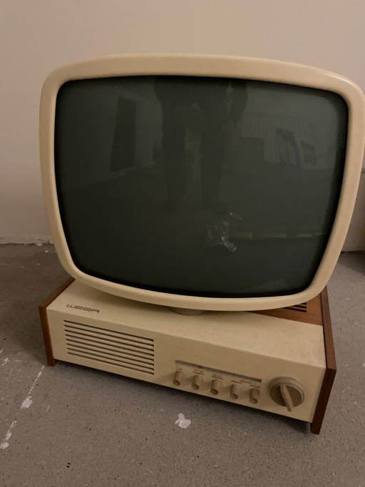 Téléviseur WEGA Vision 3000, crème et bois