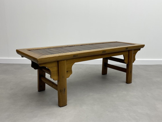 Image 1 of Vintage Chinese houten bank  