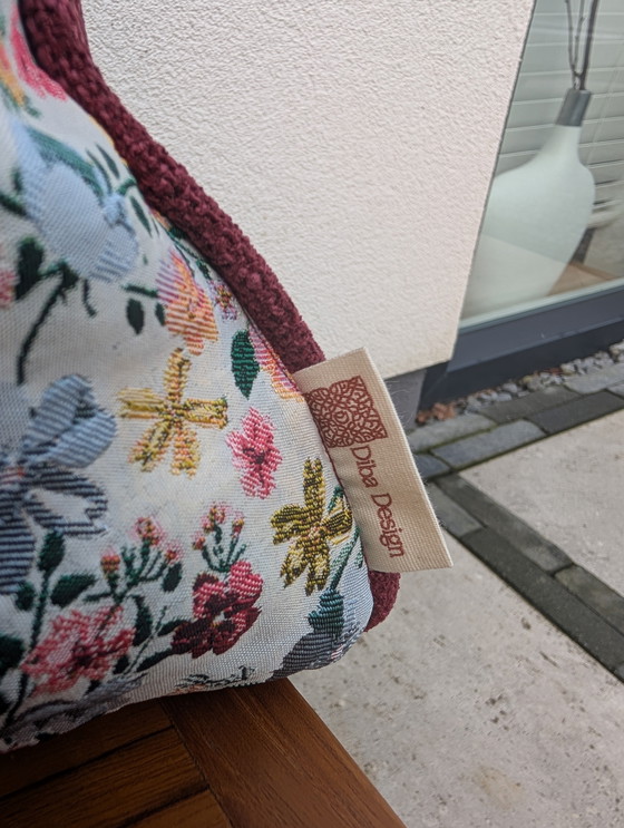 Image 1 of Cojín decorativo Jacquard flor primaveral