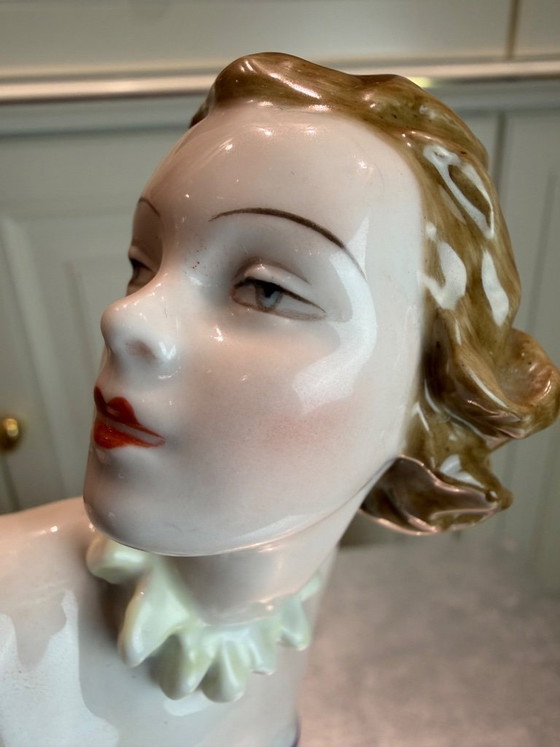 Image 1 of Rosenthal Kunstabteilung Selb „Marianne Simson“ – Lore Friedrich-Gronau – Modell 1737 – Entwurf 1941 – Sammlerstück