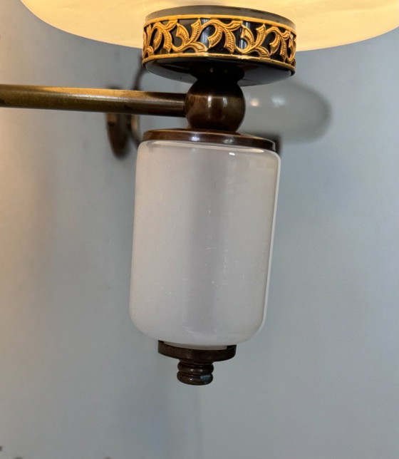 Image 1 of Coppia di applique vintage, vetro opalino e ottone, Francia, 1970