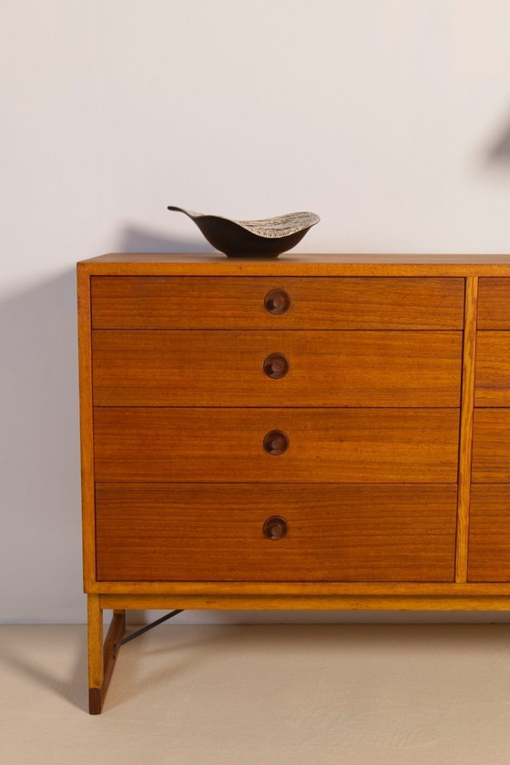 Image 1 of Cassettiera in rovere e teak di Børge Mogensen per Karl Andersson & Söner, 1958