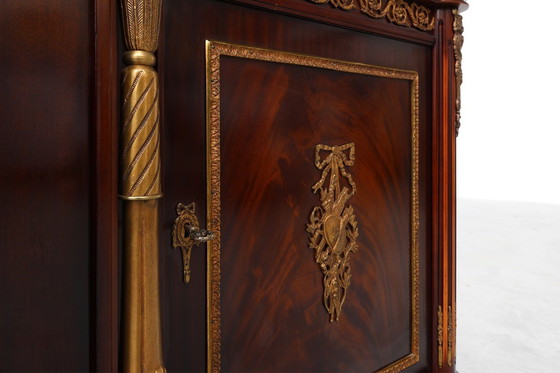 Image 1 of Hoogwaardige 20e-eeuwse mahonie buffetkast in Lodewijk XVI-stijl, E.P. Ehalt, Frankrijk