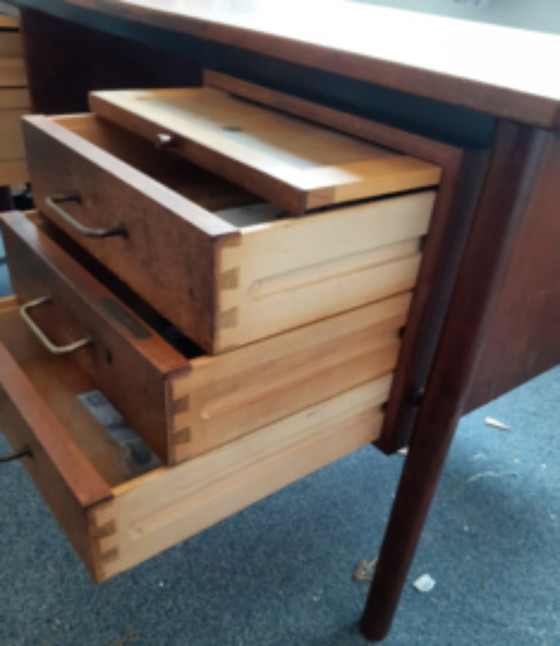 Image 1 of Vintage Deens Design Bureau | NM made in Denmark| Massief Teak| 5 Laden | 2 uitschuifplankjes | Made in Denmark