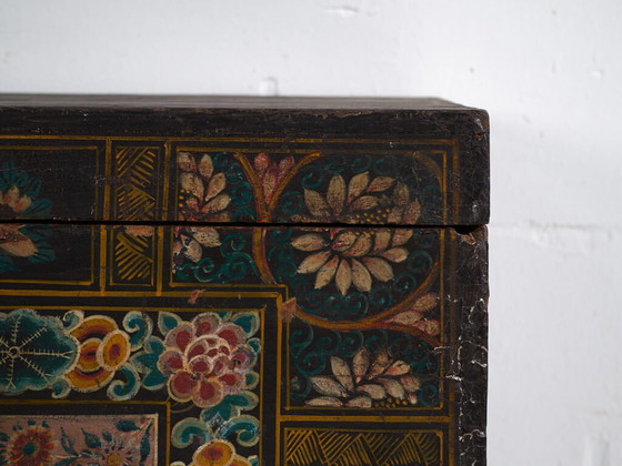 Antieke Chinese beschilderde kist van grenenhout – China, circa 1900 – Opbergkast, Iron (photo 31 of 40)
