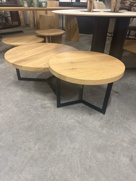 Image 1 of Mesas de centro en roble macizo