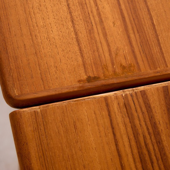 Image 1 of MK9798 Table de salle à manger en teck restaurée