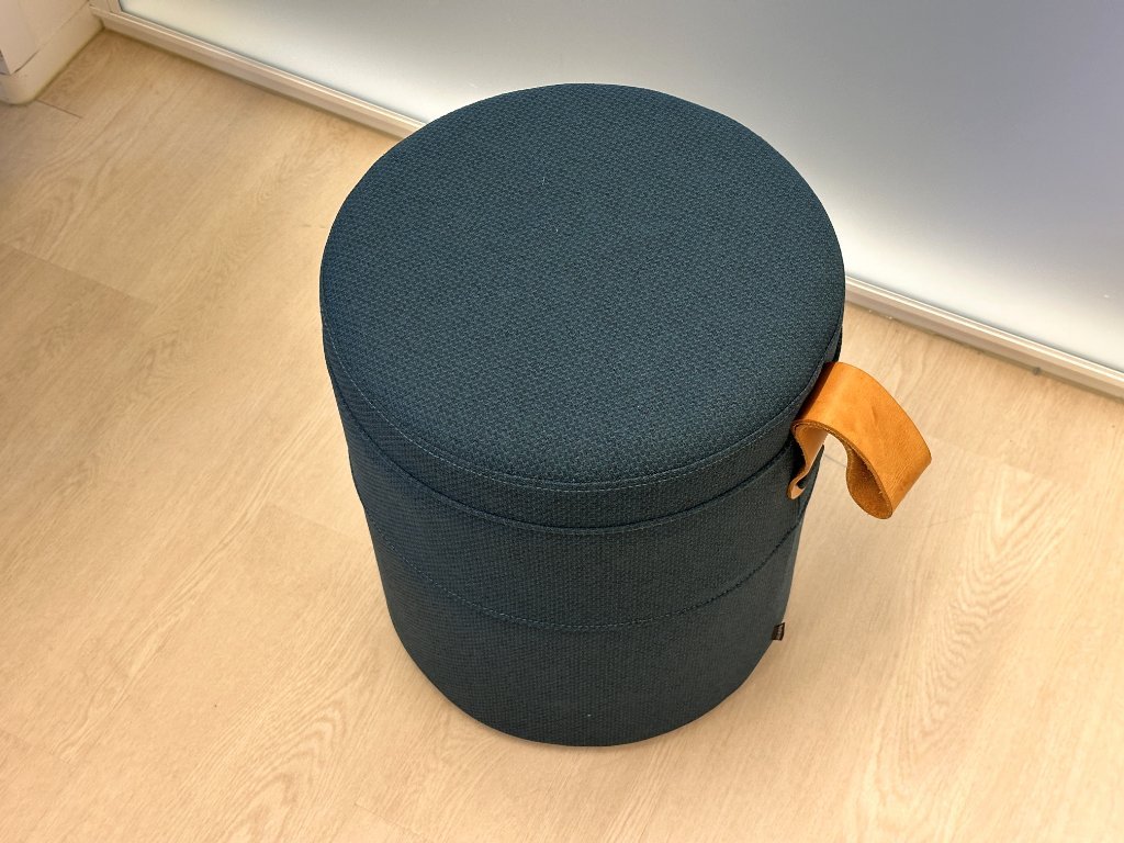 Bolia Grab Pouf Small Ø40 Blue OOOJA Design | Footstools & poufs