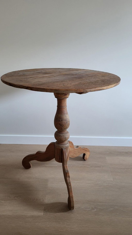 Mesa auxiliar de teca