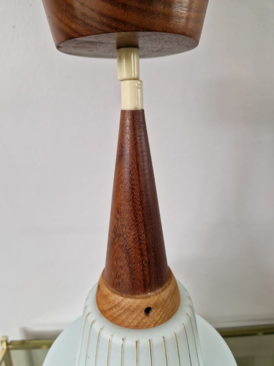 Vintage Deens Model Hanglamp Opalineglas – Hanglampen, Wood (photo 6 of 7)