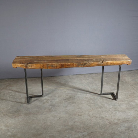 Image 1 of Table d'appoint vintage – poutres en chêne – piètement en métal