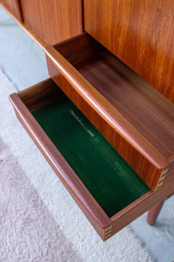 Image 1 of Vintage teakhouten dressoir Svend Aage Madsen Deense jaren 60