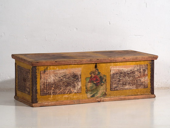 Antique trunk with metal structure (c.1920) #2 – Travel bags (photo 8 of 40)