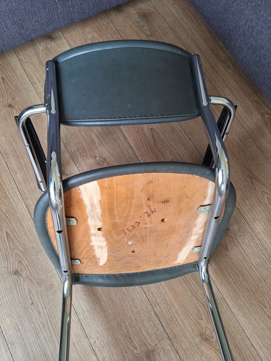 Image 1 of Sedia con struttura tubolare cromata e pelle Wit 3011