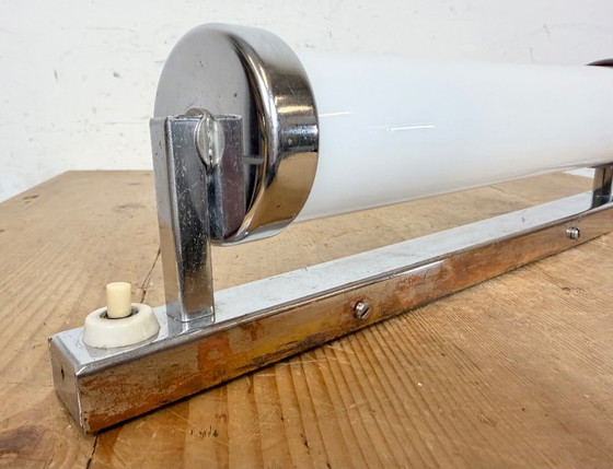 Image 1 of Vintage Art Deco wandlamp met opaalglas, jaren 1930