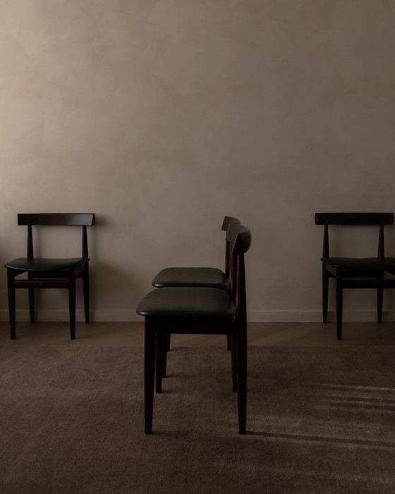 Image 1 of Set van 4 vintage Hans Olsen "Roundette" eetkamerstoelen voor Frem Røjle · Model 631 / 630 serie