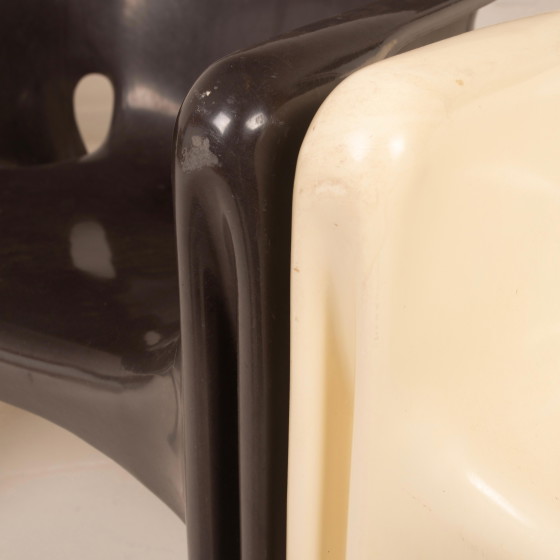 Set aus sechs Gaudì Armlehnstühlen von Vico Magistretti für Artemide – Esszimmerstühle, Plastic (photo 16 of 20)