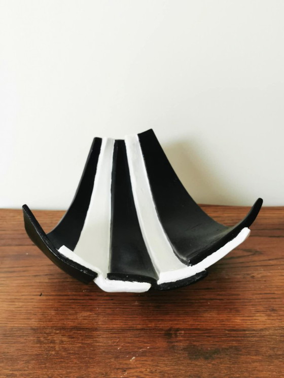 Image 1 of Escala abstracta