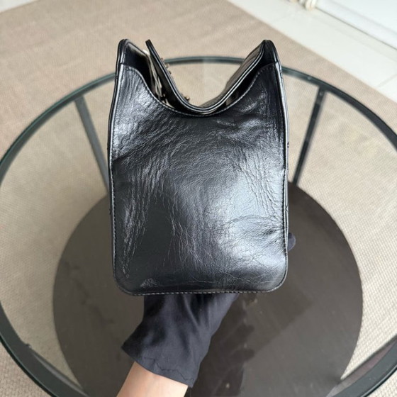 Image 1 of Chanel Shopping Tote - Gewatteerd kalfsleer, zwart met gouden details