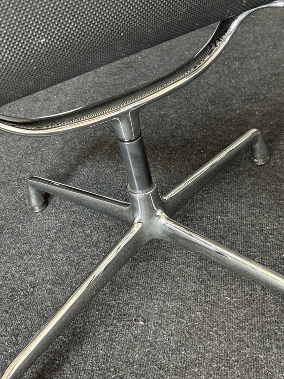 Image 1 of Fauteuil de bureau pivotant Vitra Eames Netwave ea108 ea 108