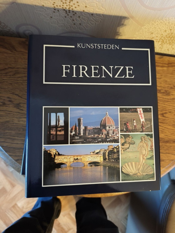 Bellissimo set di 9 libri vintage Città d'Arte – Libri d'arte, Carta (photo 6 of 10)