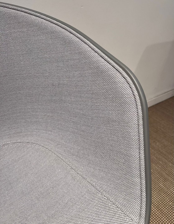 Image 1 of HAY AAC 24 office chair