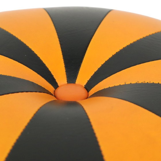 Image 1 of Pouf vintage arancione nero Skai