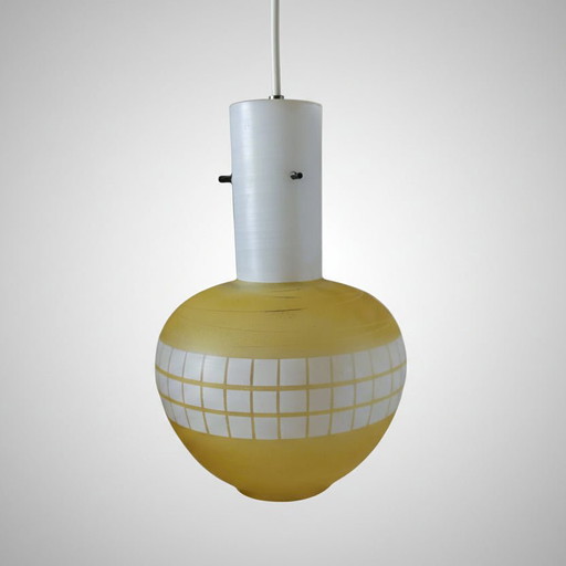 Suspension en verre jaune italien des années 1960