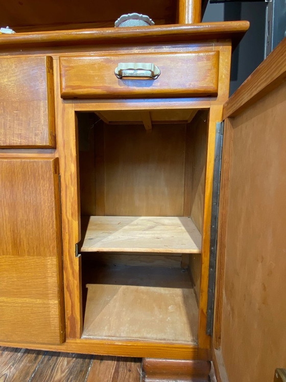 Credenza Doppia Vintage Art Déco / Popolare in Legno Chiaro – Ante in Vetro Inciso e Ampia Capacità (photo 2 of 9)
