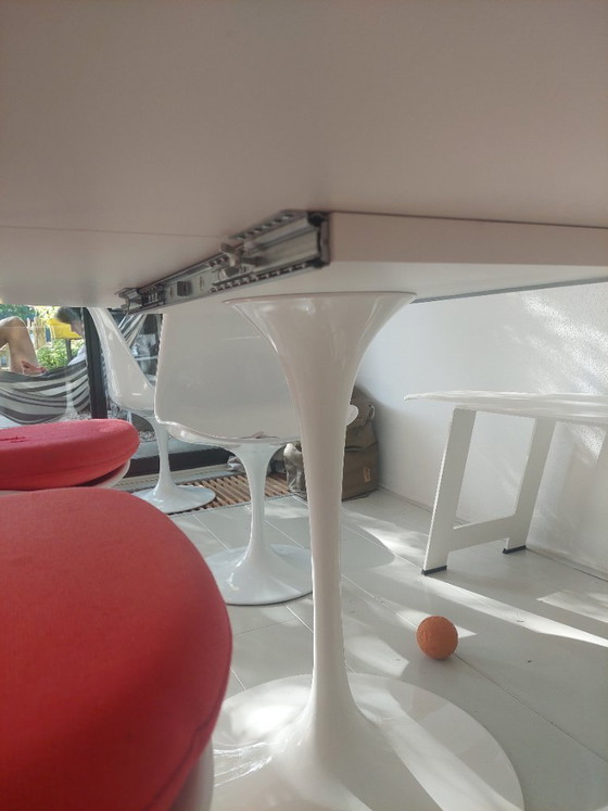 Vintage Sdawy Tulip Table and Swivel Chairs - Space Age – Dining set, Plastic, Metal (photo 3 of 8)