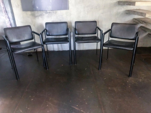4 Originele Pastoe stoelen 80s zwart izgs