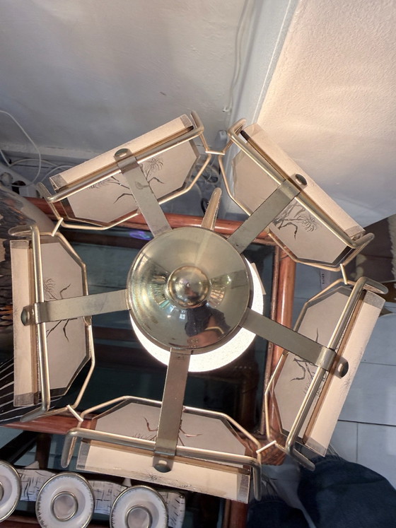 Lampada da tavolo in ottone Hollywood Regency con vetro inciso botanicamente - Anni '70, Lampade da tavolo (foto 9 di 10)