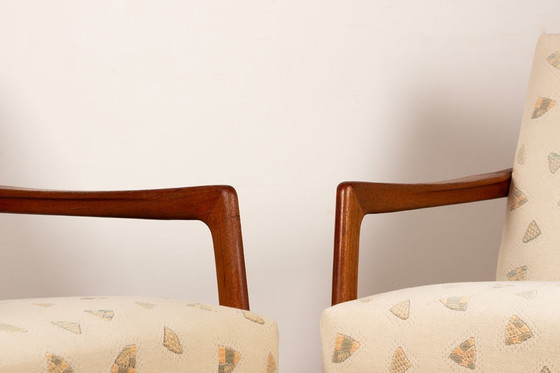 Image 1 of Ein Paar skandinavische Sessel aus Teakholz und neuem Stoff, 1960.