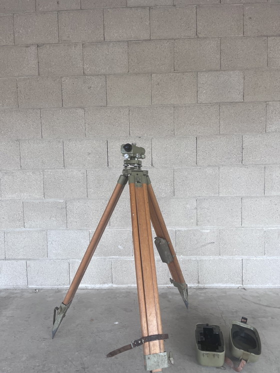 Vintage Wild Heerbrugg N10-141341 – Spirit level + tripod + original case – Decorative Objects, Metal, Wood (photo 8 of 14)