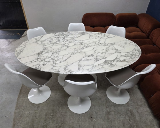 Tavolo ovale Knoll Studio + sedie Tulip Knoll (nuove) – Set da pranzo, Aluminium, Marble (photo 8 of 14)
