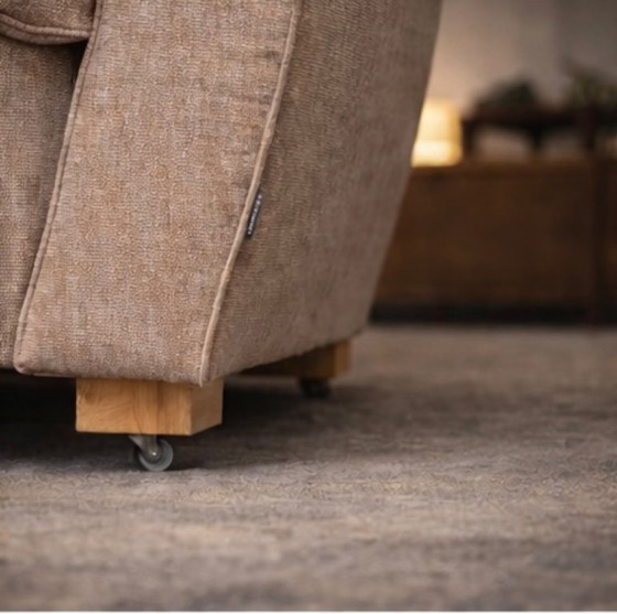 Image 1 of Canapé design contemporain de Furninova (Suède) – Confort moderne