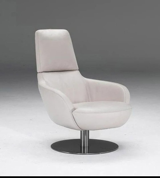Sillón giratorio de cuero Natuzzi Design Modelo Brend – Sillas giratorias, Leather, Metal (photo 7 of 7)