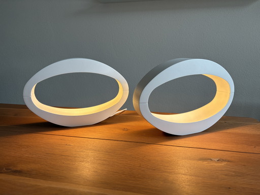 2 lampes design blanches massives