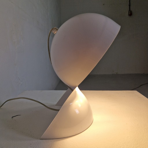 Lampe de table Artimide Magistretti, modèle Dali