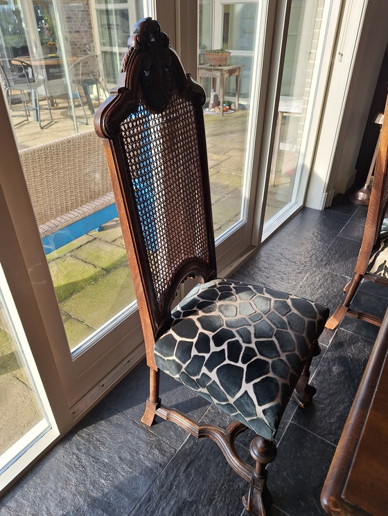 Image 1 of Antique table with 6 chairs in good condition