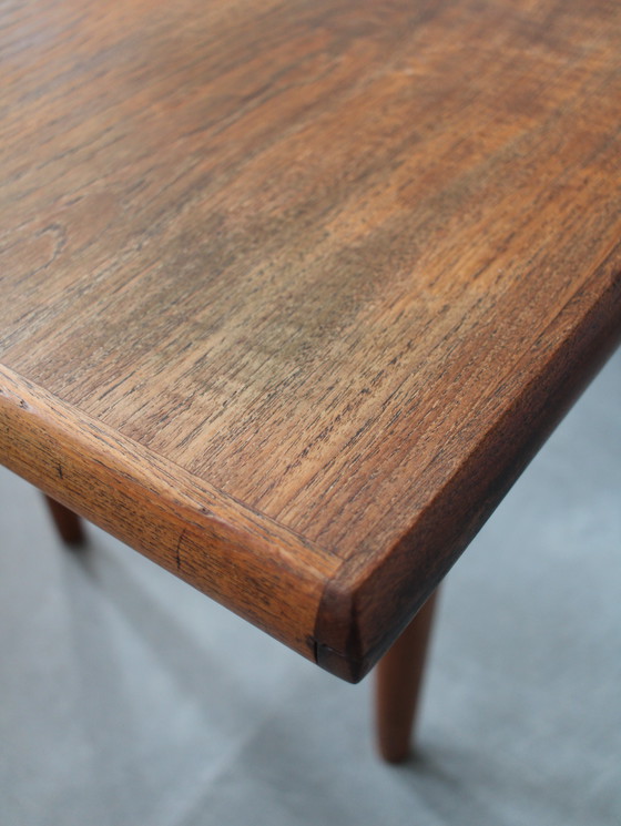 Image 1 of Vintage Deense salontafel in teak met spijlen