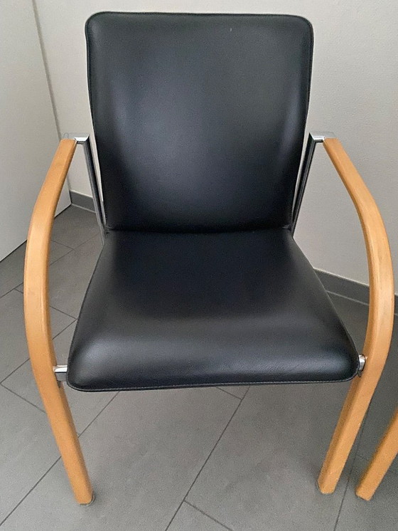 Image 1 of Leolux dining room chairs 4 pieces