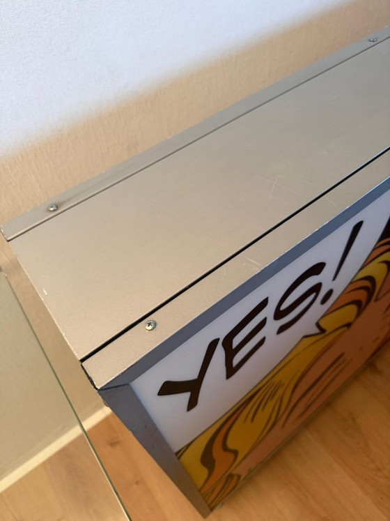 Image 1 of Großes, beidseitig beleuchtetes Noboringo-Schild mit doppelseitiger Pop-Art-Cartoon-Illustration