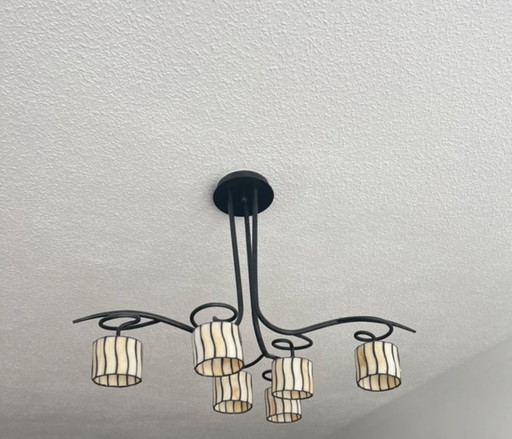 Schwarze Deckenlampe aus Gusseisen und 6 Muranoglasschirme