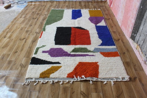 Handmade Moroccan rug 250cm x 150cm