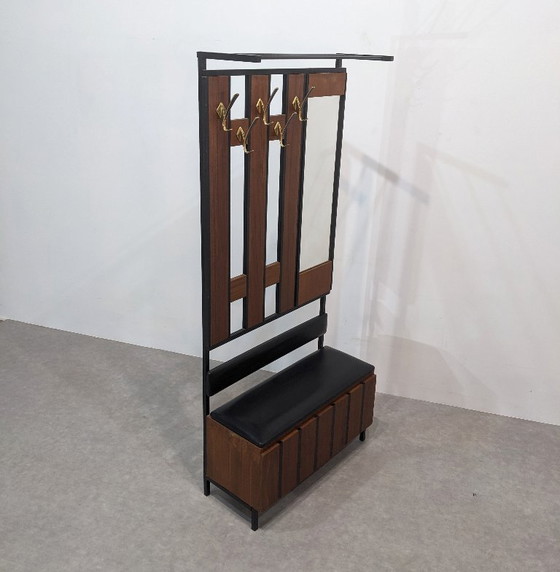 Image 1 of Perchero de mediados de siglo con arcón de almacenamiento y espejo.